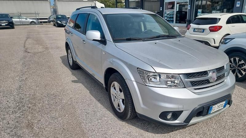 Usata Fiat Freemont Urban 170 CV (125 kW) 2011 Argento SUV
