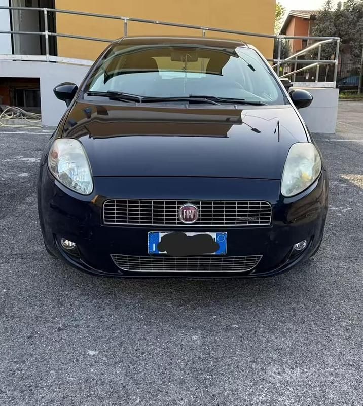 Usata Fiat Punto 2009 Blu Utilitaria