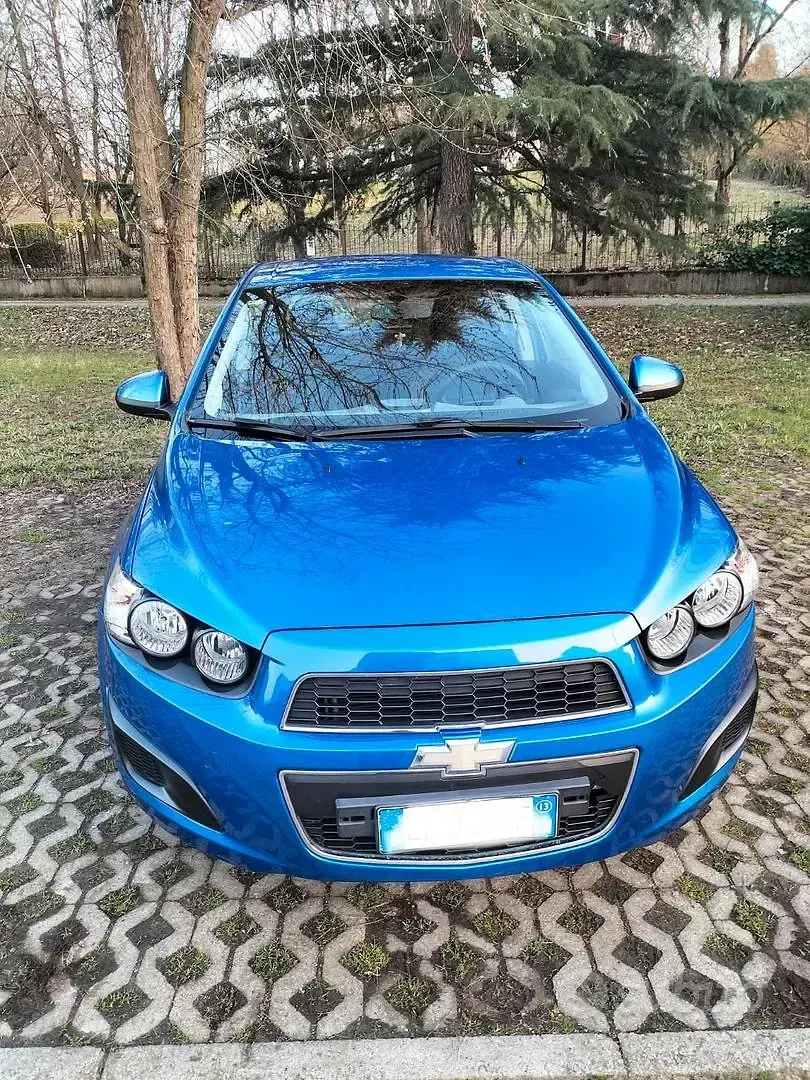 Usata Chevrolet Aveo LS 86 CV (63 kW) 2013 Blu Berlina