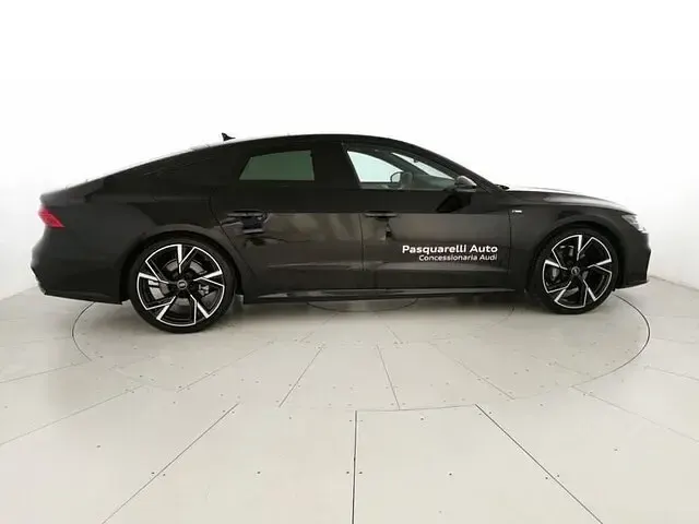 Nuova Audi A7 Sportback Advanced Plus 245 CV (180 kW) 2025 Nero mythos metallizzato Utilitaria