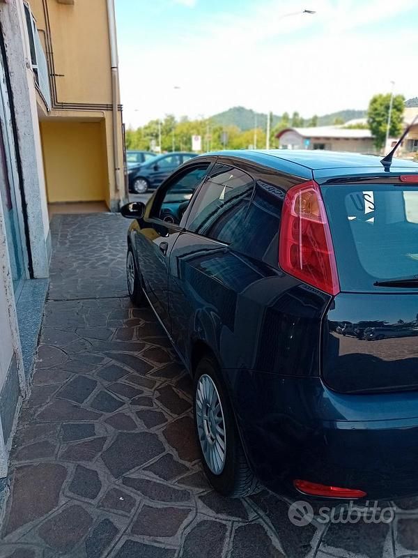 Usata Fiat Grande Punto 65 CV (47 kW) 2015 Utilitaria