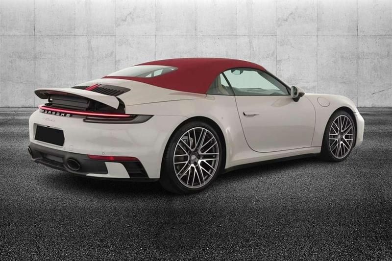 Usata Porsche 911 Carrera Cabriolet 385 CV (283 kW) 2023 Grigio Cabrio