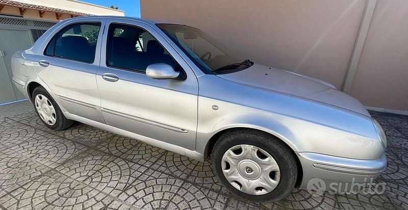 Usata Lancia Lybra 115 CV (84 kW) 2002 Berlina