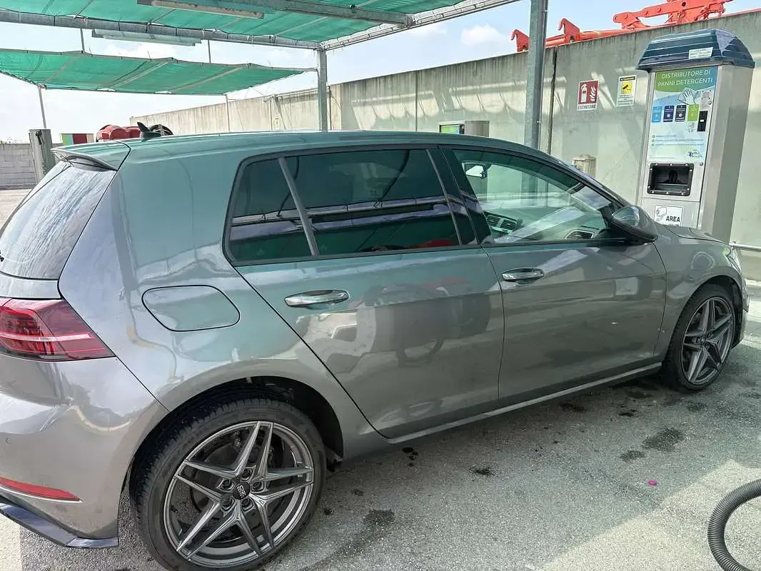 Usata VW Golf VII Business 116 CV (85 kW) 2017 Berlina