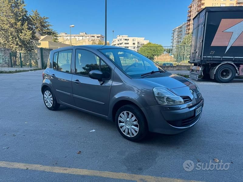 Usata Renault Modus 2012 Grigio Monovolume
