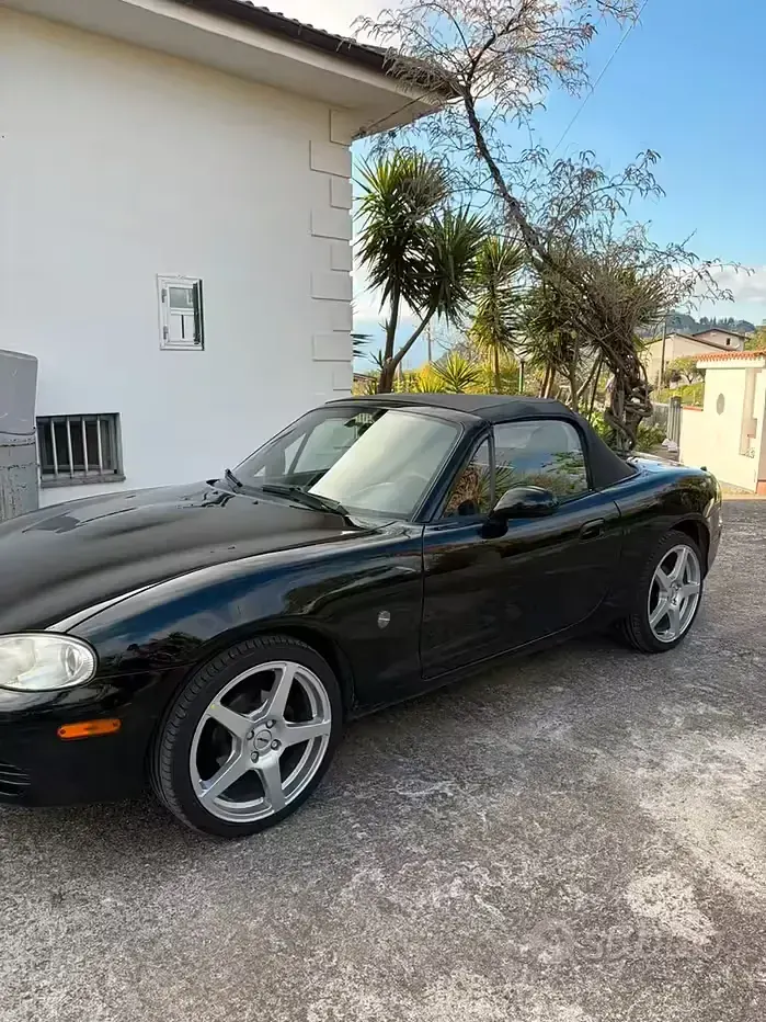 Usata Mazda MX5 110 CV (80 kW) 2001 Cabrio