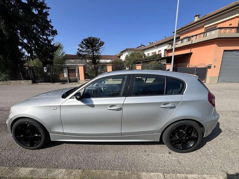 Usata BMW 120 163 CV (119 kW) 2006 Utilitaria