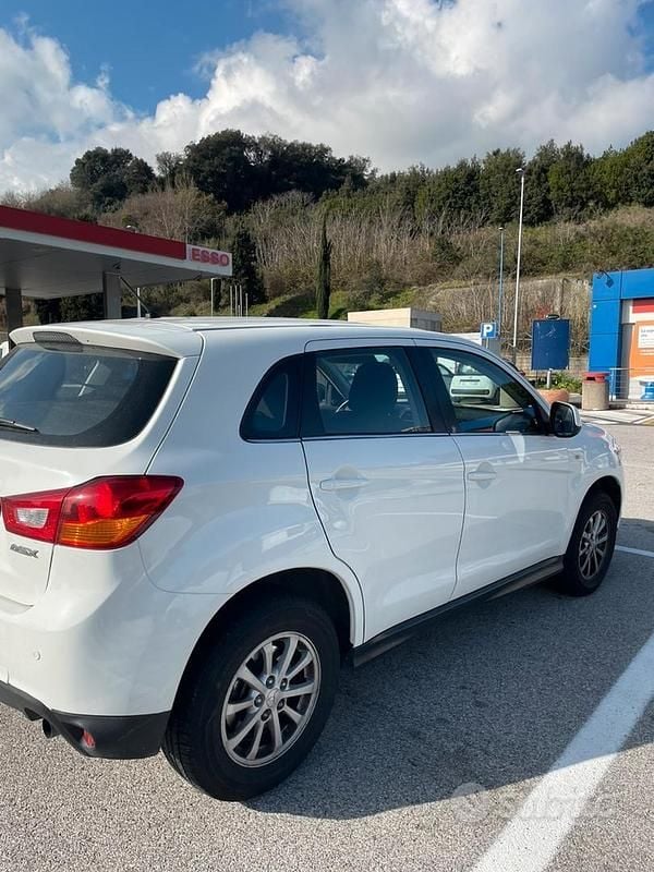 Usata Mitsubishi ASX 116 CV (85 kW) 2015 Bianco SUV