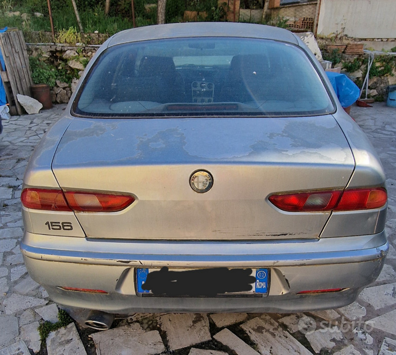Usato 2002 Alfa Romeo 156 1.6 Benzin 120 CV (1.500 €)