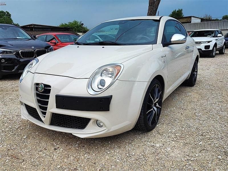 Usata Alfa Romeo MiTo 105 CV (77 kW) 2013 Bianco Utilitaria