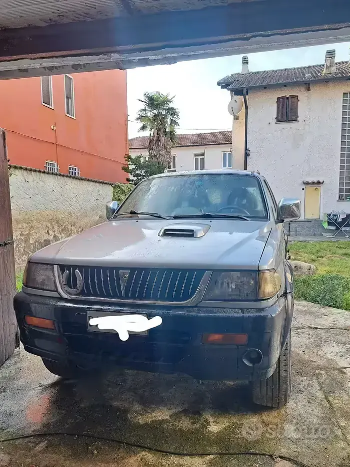 Usata Mitsubishi Pajero Sport 100 CV (73 kW) 1998 Grigio SUV