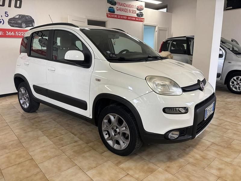 Usata Fiat Panda 4x4 75 CV (55 kW) 2012 Bianco Utilitaria