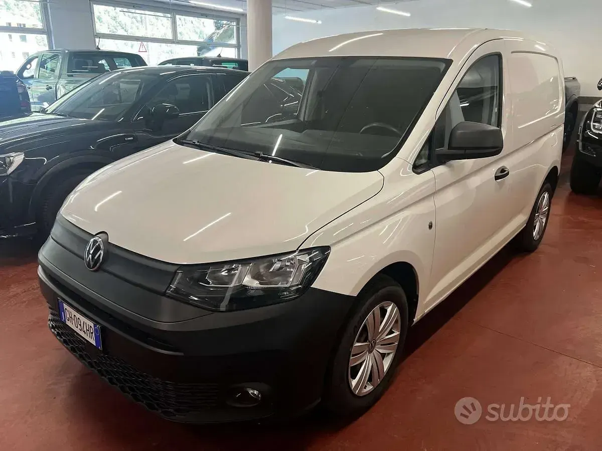 Usata VW Caddy Business 122 CV (89 kW) 2021 Bianco Monovolume