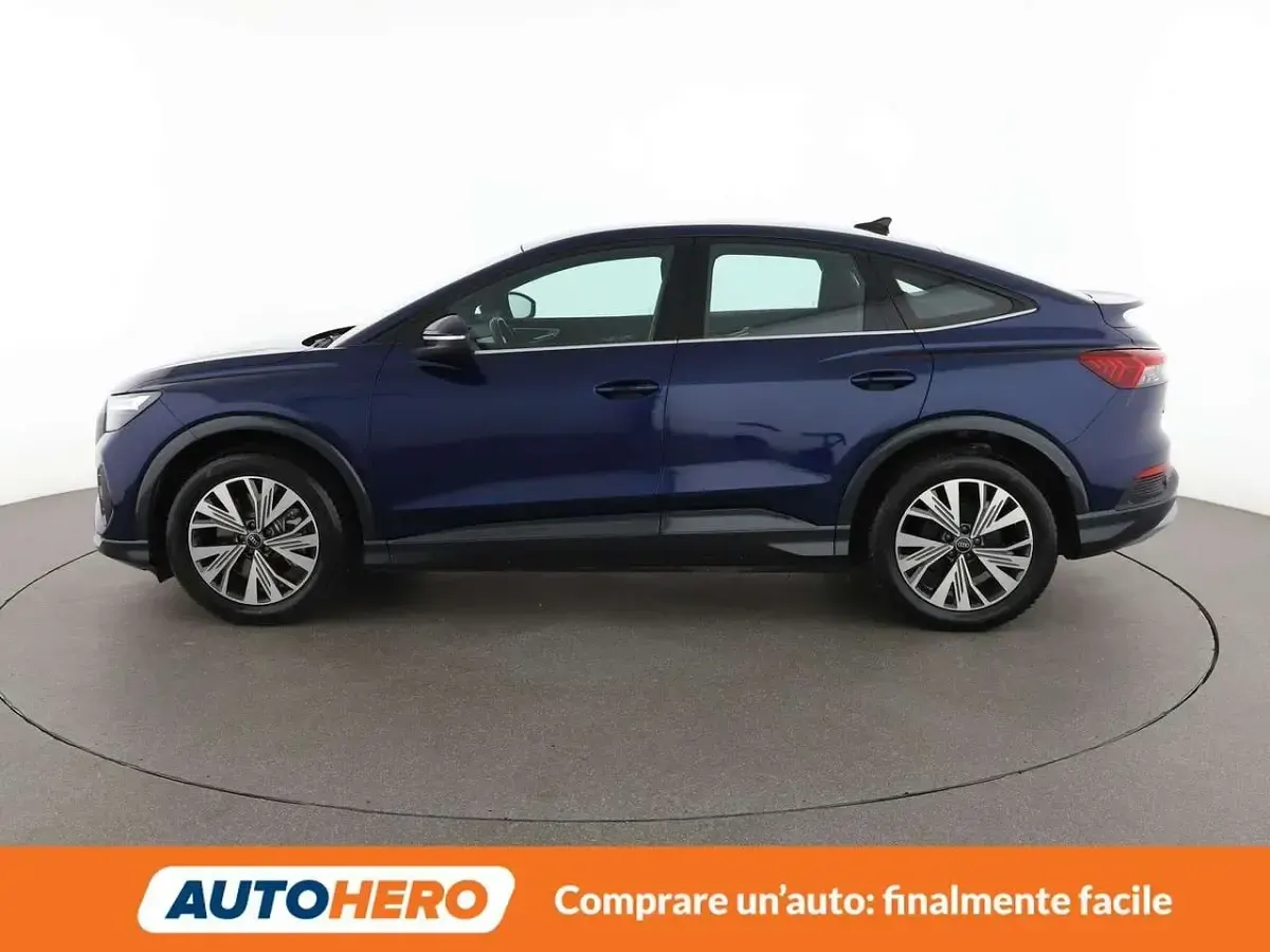 Usata Audi Q4 e-tron 210 kW (286 CV) 2024 Blu/azzurro SUV