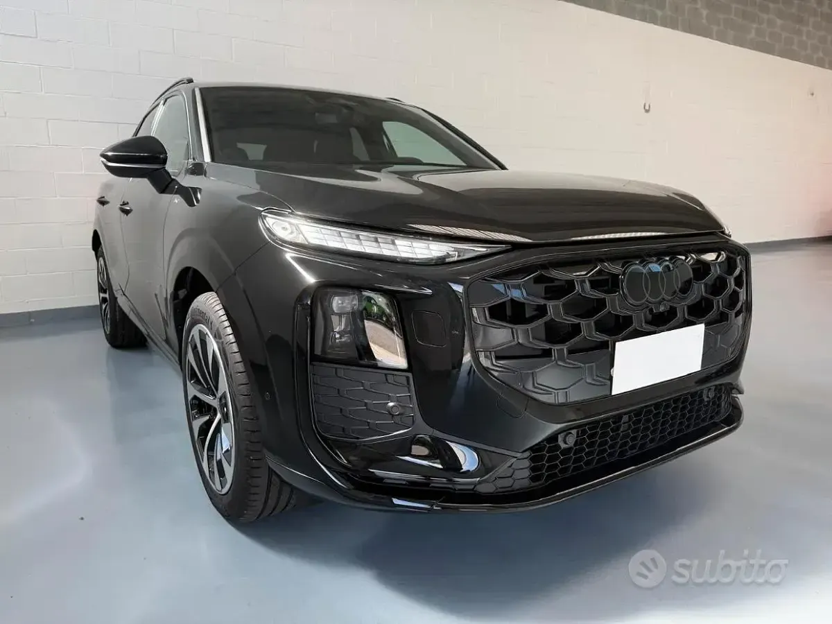 Nuova Audi Q3 S-Line 150 CV (110 kW) 2026 Nero mythos SUV
