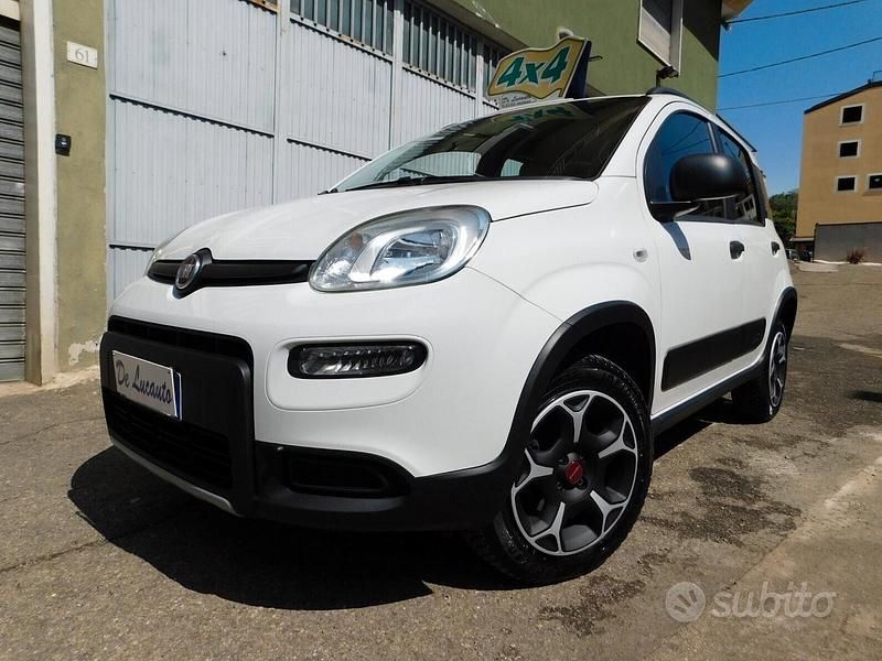 Usata Fiat Panda 4x4 86 CV (63 kW) 2020 Bianco Utilitaria