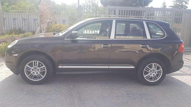 Usata Porsche Cayenne 239 CV (175 kW) 2010 Marrone SUV