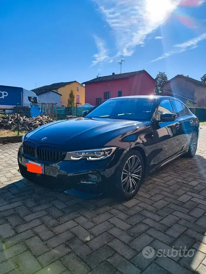 Usata BMW 318 M Sport 115 CV (84 kW) 2021 Nero Berlina
