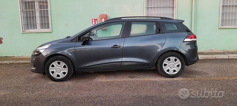 Usata Renault Clio GrandTour 90 CV (66 kW) 2016 Blu Station wagon