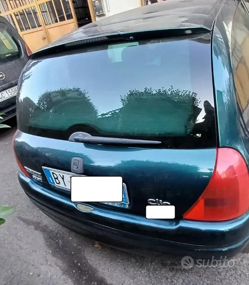 Usata Renault Clio 169 CV (124 kW) 2002 Verde Utilitaria