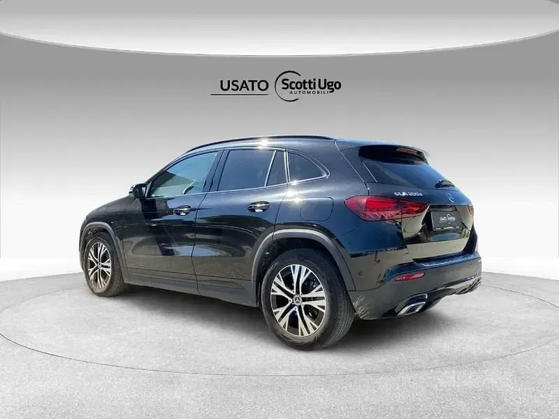 Usata Mercedes GLA200 Advanced Plus 150 CV (110 kW) 2023 SUV