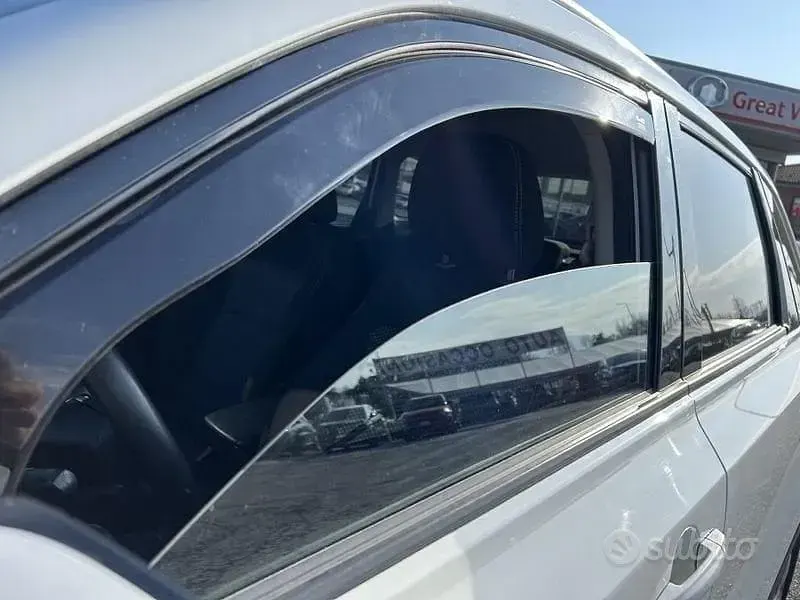 Usata Suzuki Vitara Cool 112 CV (82 kW) 2019 Bianco SUV