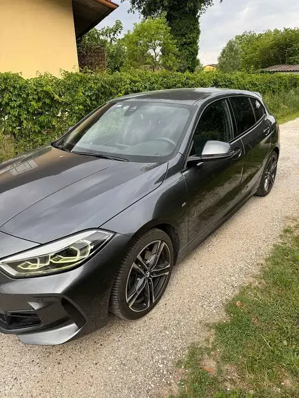 Brugt BMW 118 M Sport 150 HK (110 kW) 2021 Grå Hatchback