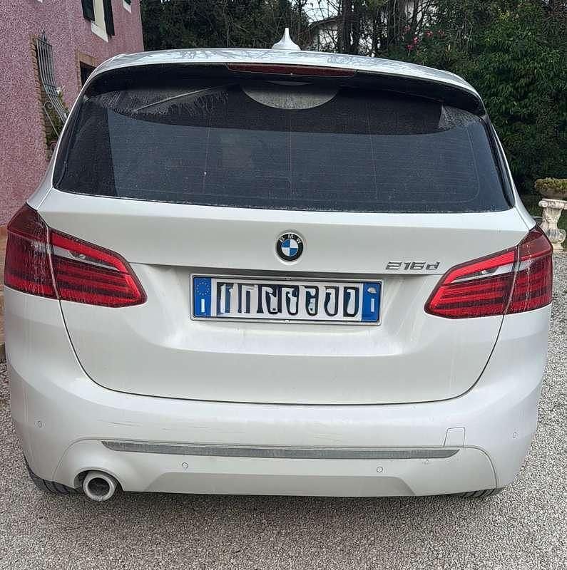 Usata BMW 216 Active Tourer 116 CV (85 kW) 2019 Bianco Monovolume