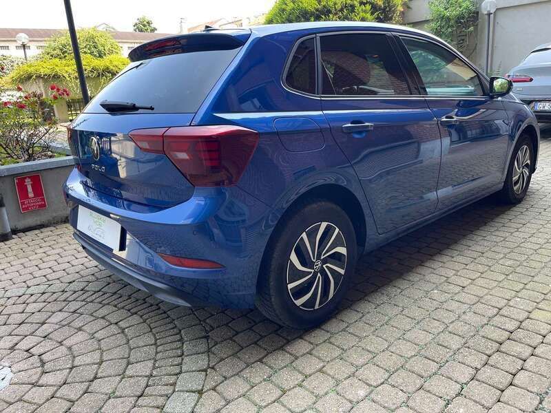 Usata VW Polo 110 CV (80 kW) 2023 Blu/azzurro Utilitaria