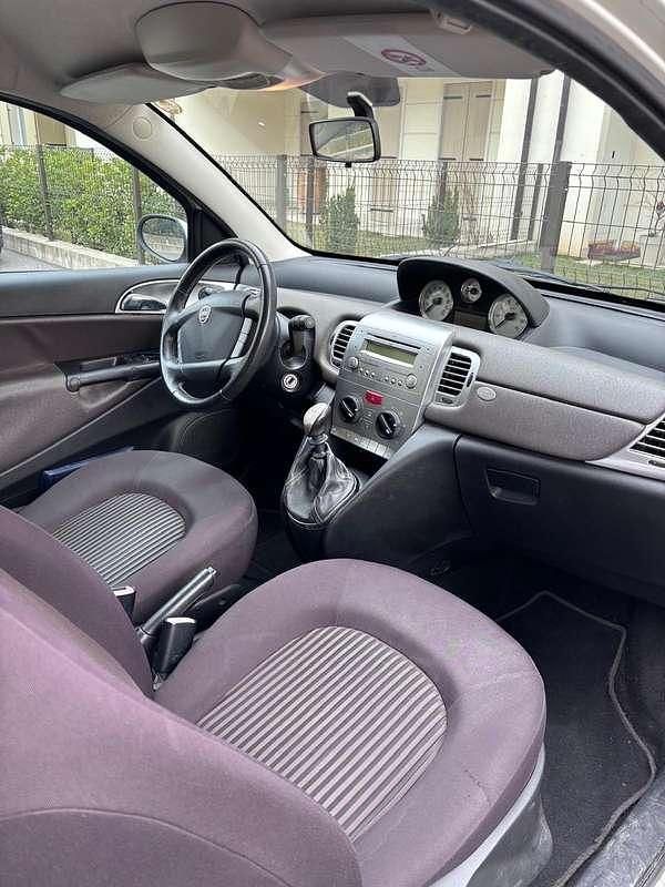 Usata Lancia Ypsilon 77 CV (56 kW) 2009 Bianco Utilitaria