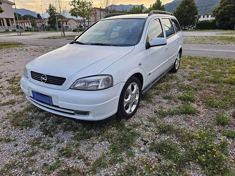 Usata Opel Astra Sport 125 CV (91 kW) 2004 Bianco Station wagon
