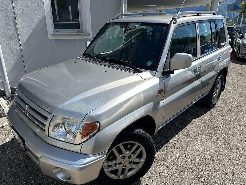 Usata Mitsubishi Pajero 114 CV (83 kW) 2003 Argento SUV