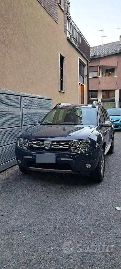 Usata Dacia Duster 105 CV (77 kW) 2015 Bluazzurro SUV
