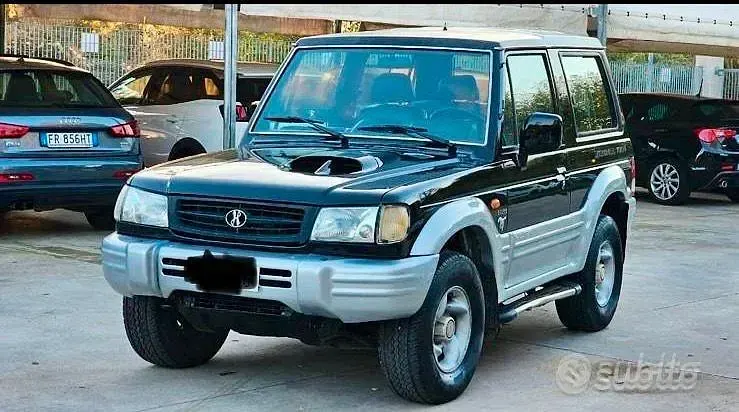 Usata Hyundai Galloper 100 CV (73 kW) 1998 Nero SUV