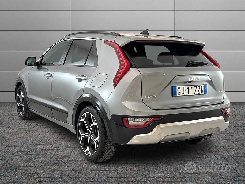 Usata Kia Niro 105 CV (77 kW) 2022 Grigio SUV