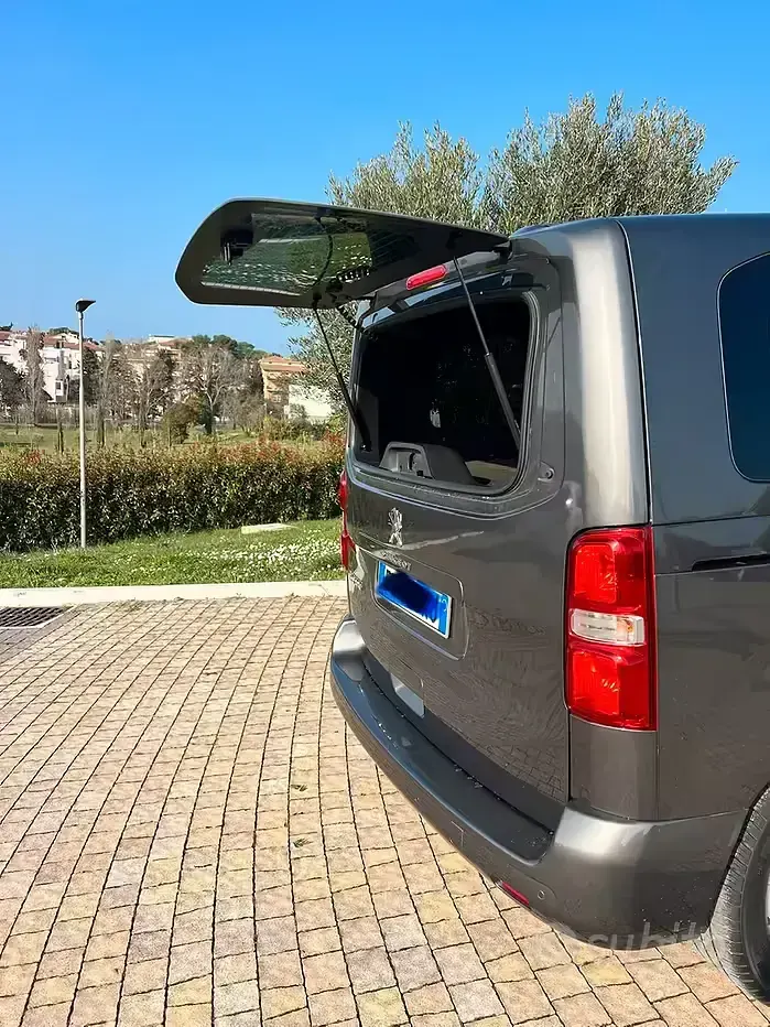 Usata Peugeot Expert 2019 Grigio Furgone