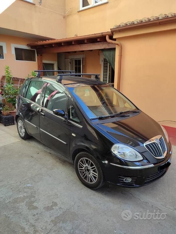 Usata Lancia Musa 77 CV (56 kW) 2009 Nero Monovolume