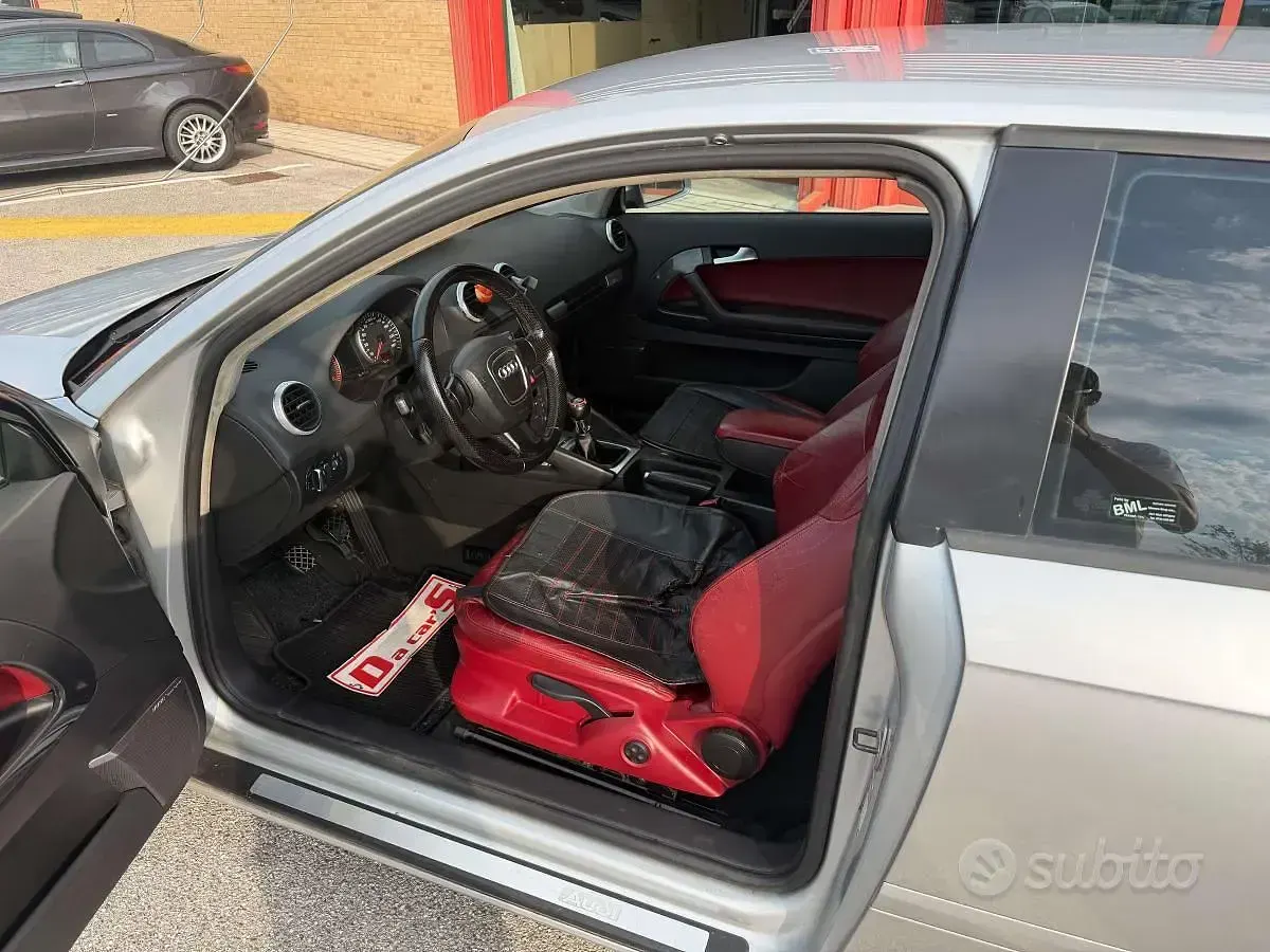 Usata Audi A3 Ambition 140 CV (102 kW) 2004 Argento Utilitaria
