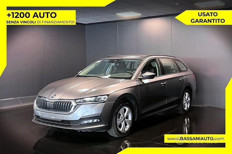 Grigio Usata 2023 Skoda Octavia Executive Station wagon | 20.600 € (Buon prezzo) - Immagine 1/4