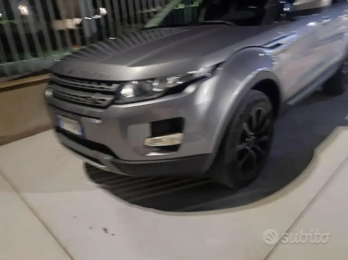 Usata Land Rover Range Rover evoque 190 CV (139 kW) 2014 Grigio SUV
