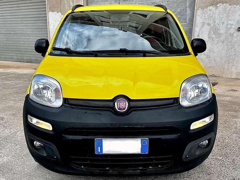 Usata Fiat Panda S 80 CV (58 kW) 2017 Giallo Furgone