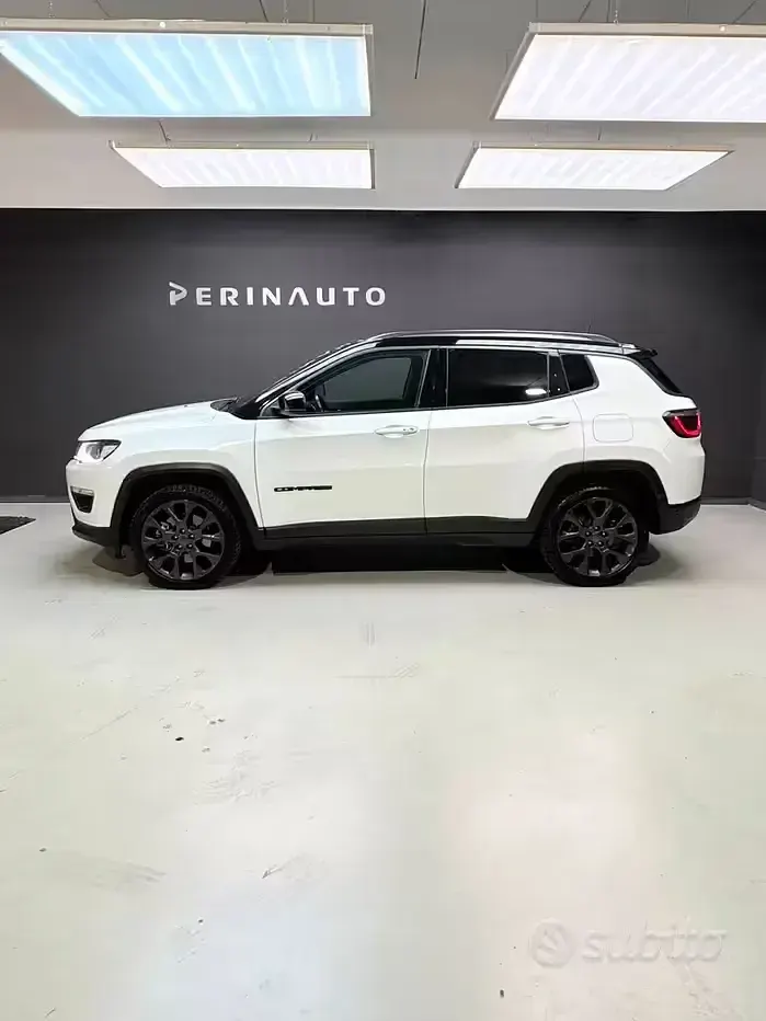 Usata Jeep Compass 180 CV (132 kW) 2021 Bianco SUV