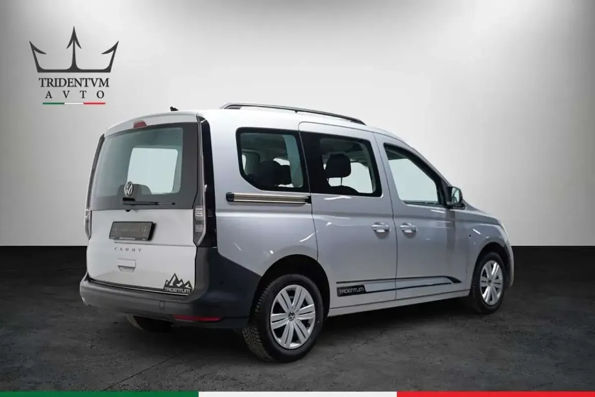 Usata VW Caddy 114 CV (83 kW) 2024 Argento Monovolume