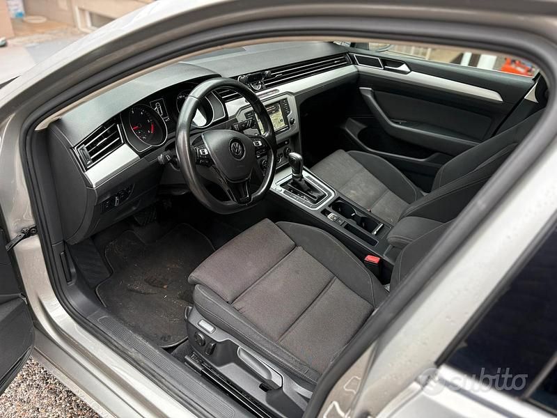 Usata VW Passat Comfortline 150 CV (110 kW) 2016 Grigio Station wagon