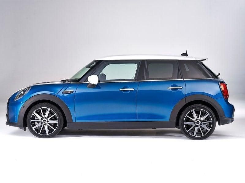 Nuova Mini Cooper 135 CV (99 kW) 2025 Utilitaria