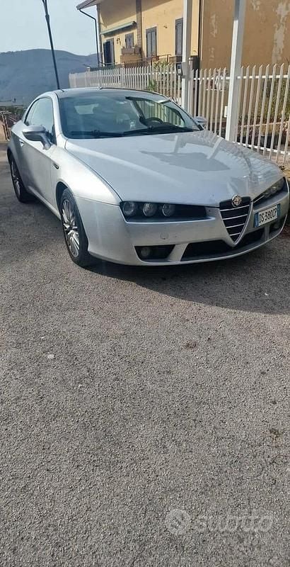 Usata Alfa Romeo Brera 210 CV (154 kW) 2008 Grigio Coupé