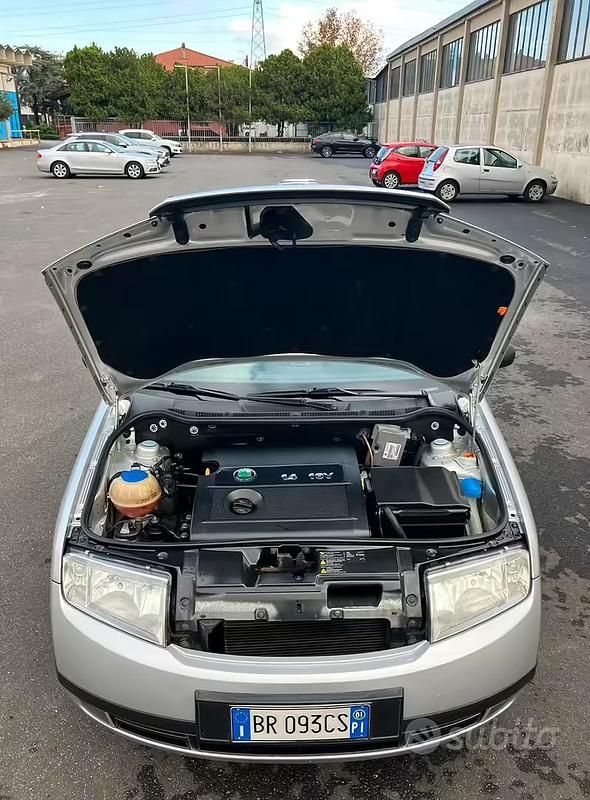Usata Skoda Fabia 101 CV (74 kW) 2001 Grigio Berlina