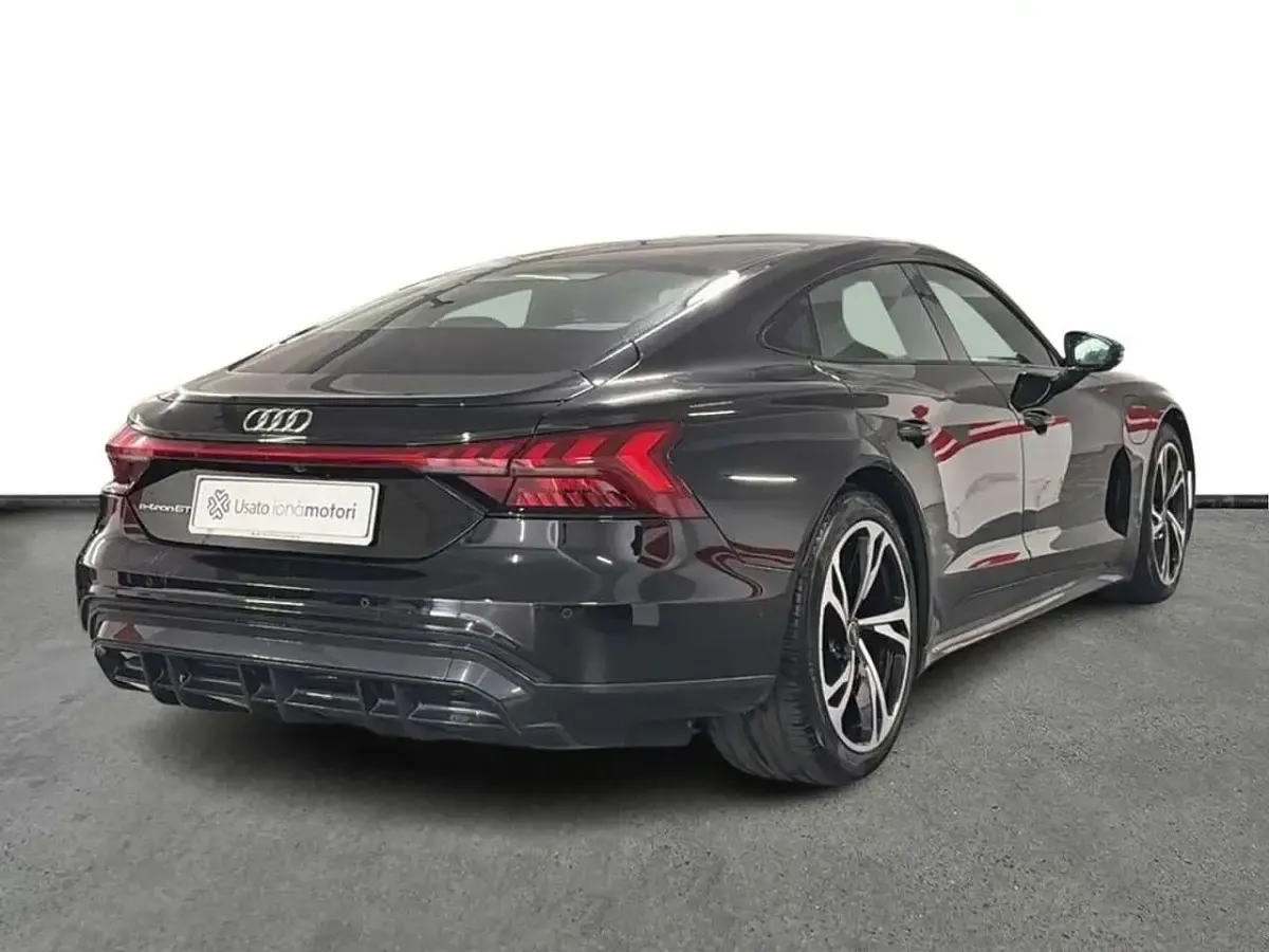 Usata Audi e-tron 389 kW (530 CV) 2022 Nero SUV