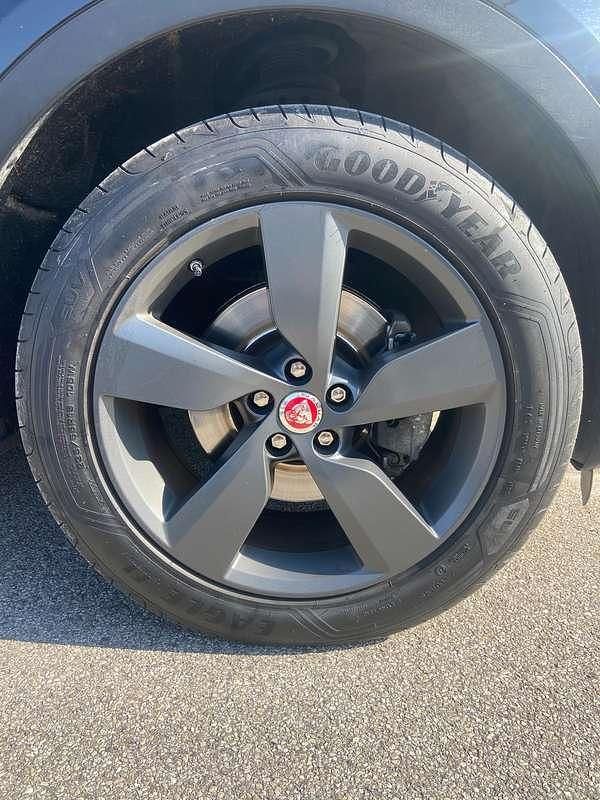 Usata Jaguar E-Pace R-Dynamic 150 CV (110 kW) 2019 Nero SUV