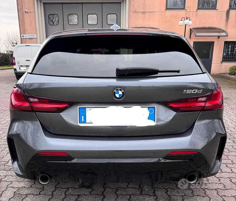 Usata BMW 120 M Sport 190 CV (139 kW) 2022 Grigio Utilitaria